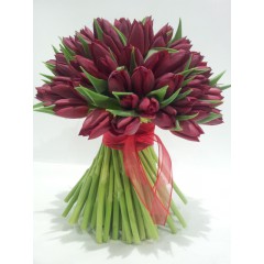 101 sarkana tulpe